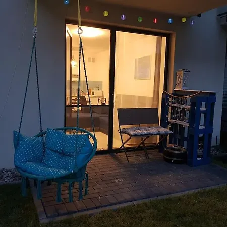 With A Garden Near Port In Διαμέρισμα