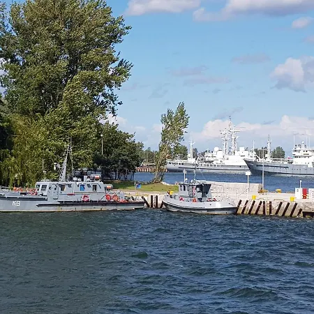 アパート With A Garden Near Port In *