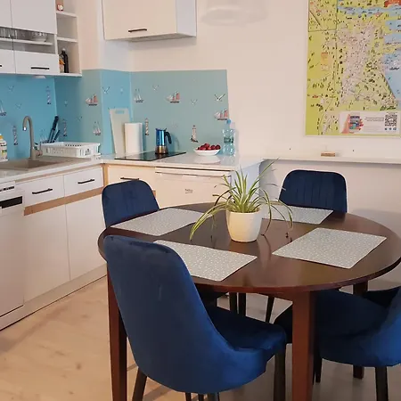 Апартаменты With A Garden Near Port In *