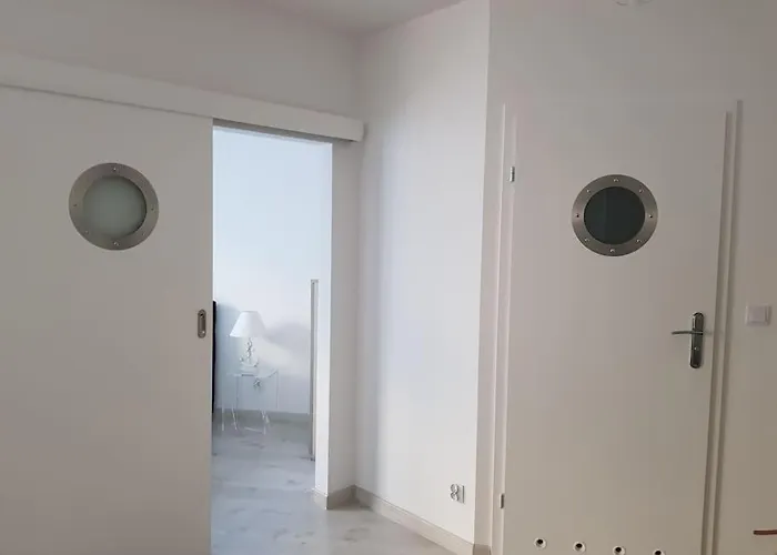 With A Garden Near Port In Apartamento Gdynia