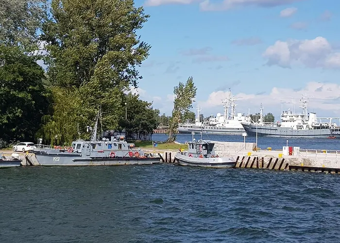 Apartamento With A Garden Near Port In *