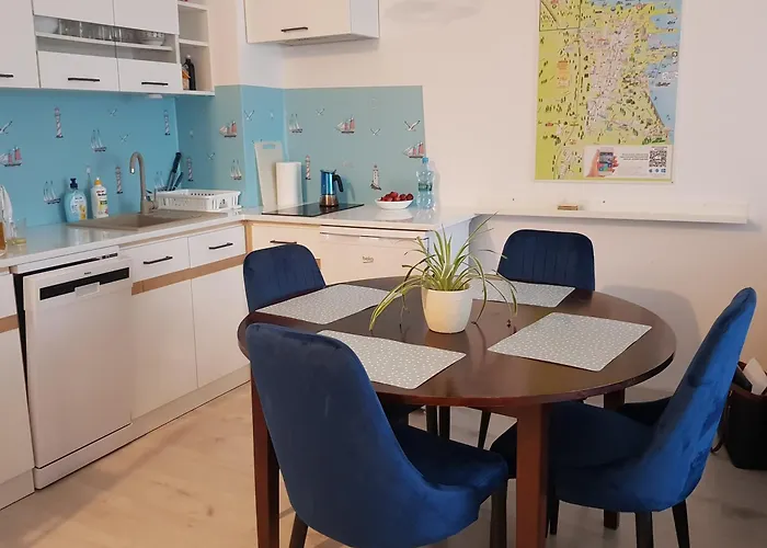 Apartamento With A Garden Near Port In *